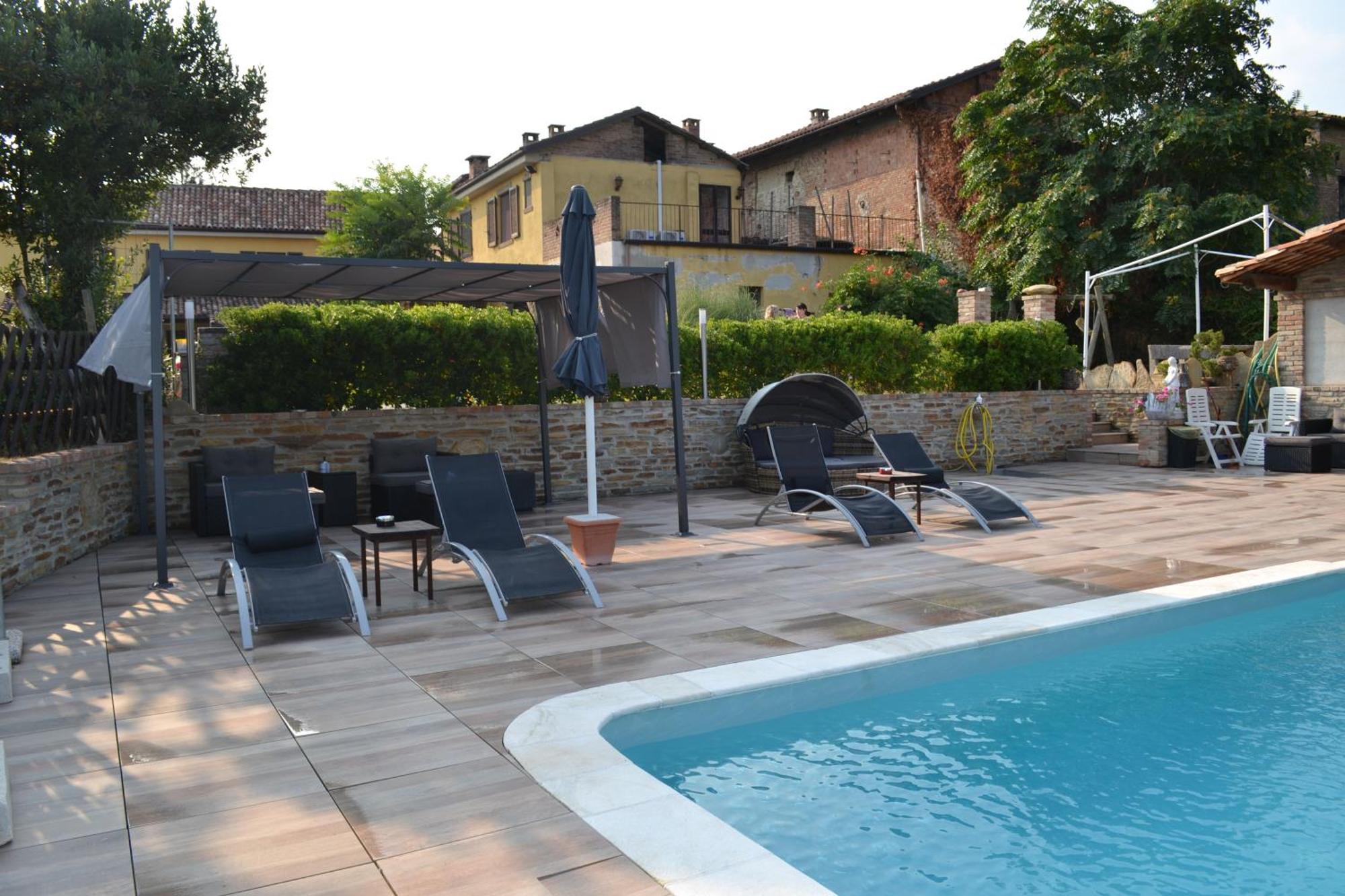 Agriturismo San Martino Castiglione Tinella Exterior photo